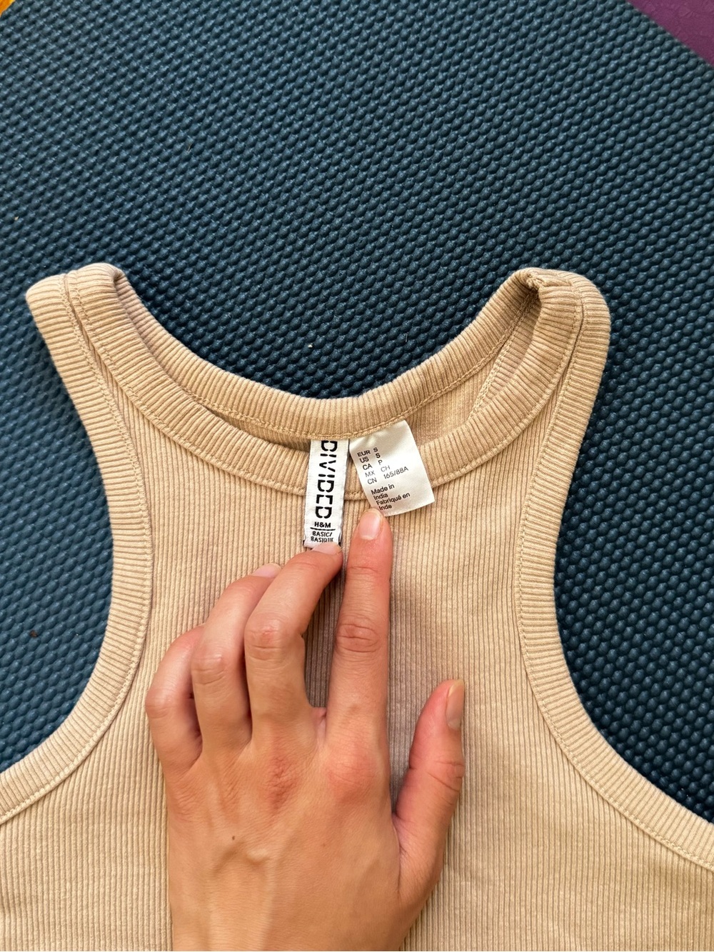 H&M Ribbed Tank Top - Picture 2 of 3